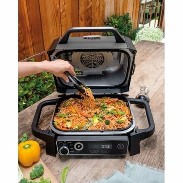 Découvrez notre test détaillé du barbecue électrique multifonction Ninja Woodfire OG701EU : performances, avantages et verdict d'achat pour ce grill 7 en 1.